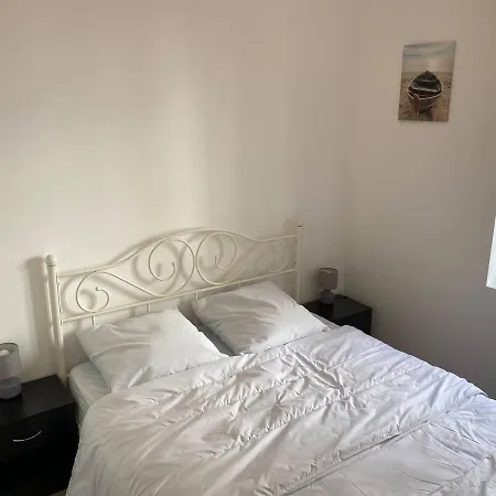 Au Bras Dor Conciergerie Leroy *